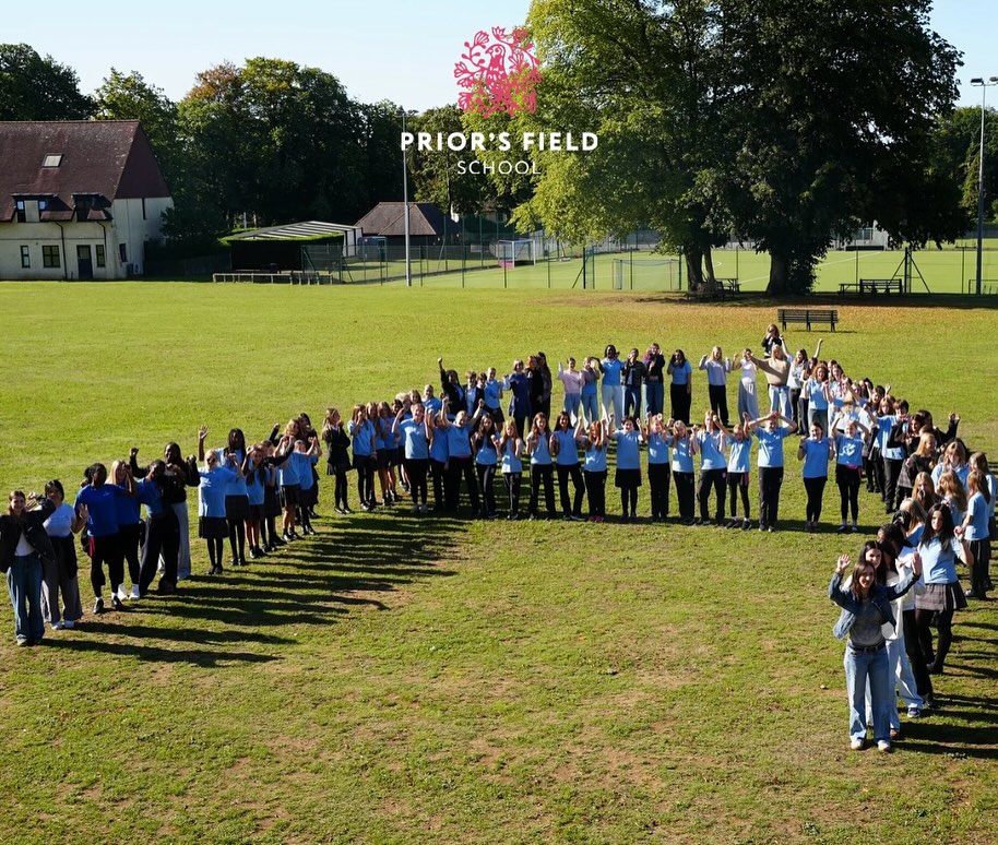 Kicking off the new term with our house photos! 💙❤
